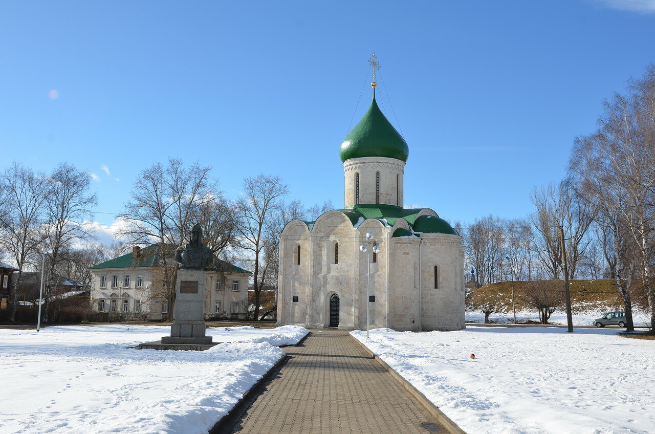 Федоровский монастырь в Переславле Залесском зимой